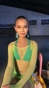 PetiteHugecockTs 03 Pic