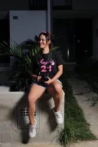 CAMILA--REY una fotógrafa cute Pic 3