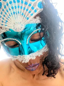 brendaliive something different  8. fénykép