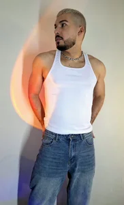 HenryBenso Between light and fire Foto 3