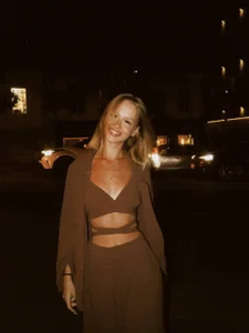 SigneKali: Public ( 6 фото)