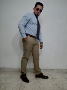 KalethBigDick light colored suit Immagine  2