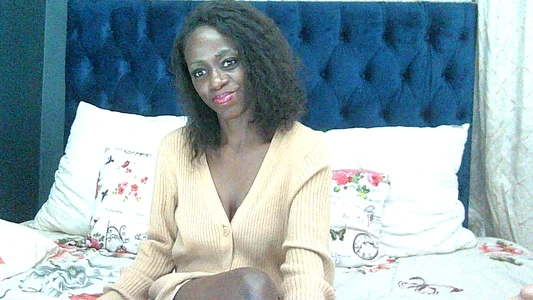 BrunetteNaomi8 22//01/26 사진 2