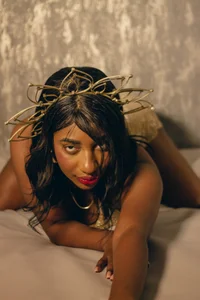 charlottebrowns_ YOUR QUEEN IS HERE!!! зображення