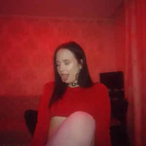 ValiStar2 "Did you just drop by? You'll want to stay on purpose 💋" I'm just starting out here, so every new slika