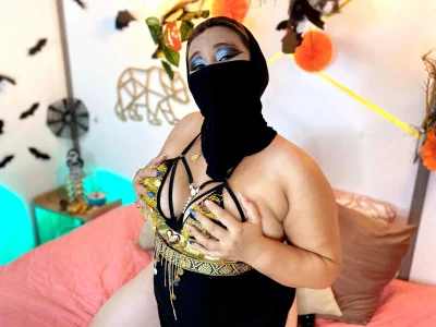 SalmaZamann traje fantasía arabe Pic 7