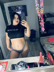 Amber_Santana Public Pic 3