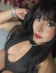 Jade_nauughty_ What do you think of my new bodysuit? Pic