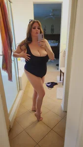 Bigtittymilkmommy Public Fotka 3