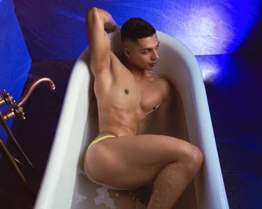 Troye_Williamsの🛁の 4枚の写真