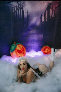Noa_butterfly_ Halloween time! Pic 3