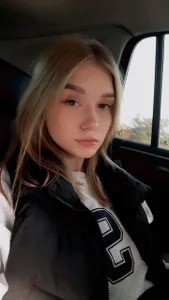MaryBaiIey Public Pic 3