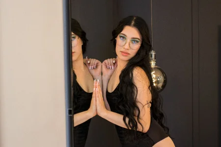 angeel_foxのSexy and sweet girl 🖤🍭の 2枚の写真