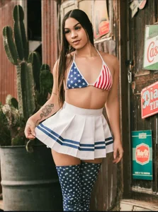 kimhilton_ 🇺🇸 🗽 Pic