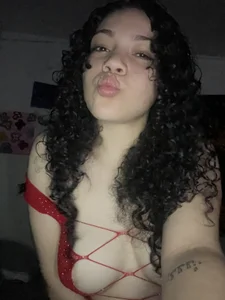 ladylavish Public Pic 5