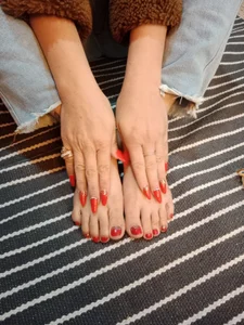 BLONDE_SEXYHOT feet Pic 5