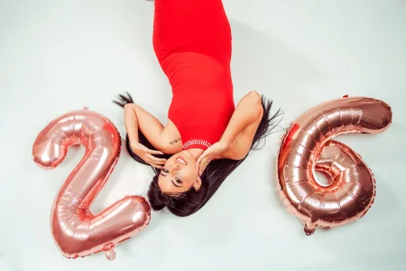 AnnHouston1 My Birthday Bash 🍾🎀🎁26 Pic 6