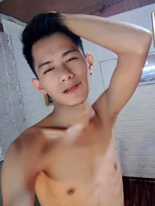 UrAsian_Playboy69Public图片 4