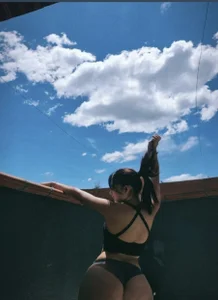 Helena_April This is the definition of a great ass. Pic 2