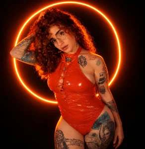 catalehia_moonlightt RED AND BLUE Pic 4
