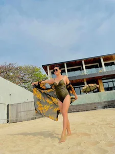 Absolutelyselfsucker SUMMER IN THE BEACH Pic 5