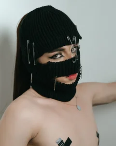 Zdjęcia JustinePerry "Mystery has never been so provocative... do you dare?":  4