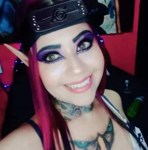 Aurelia_Walker Public Pic 3