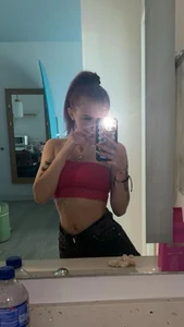 Milssweetx: Public ( 2 фото)