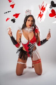 KristenAcosta Queen of hearts Pic 3