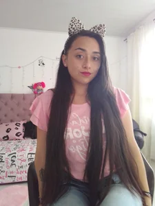 Hot_Candy_のCuteの 4枚の写真