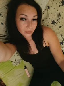 DanaNeon Public зображення