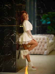 White Temptation 🤍 od CamillaStarrX  3 snímek