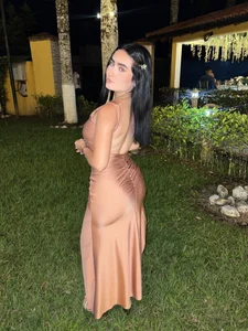 A more elegant day 🫶🏻 de Aria_uwu Foto 4