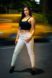 ChloeHolmes Public 사진 8