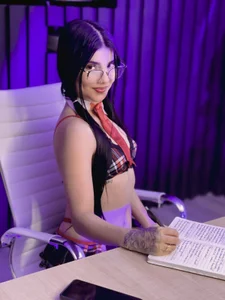 MiaLaurence Do you need a private study lesson? Pic 6