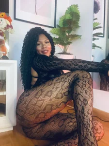 Anabella_London 🫦A very playful and mischievous little kitten 😼😻 Immagine  2