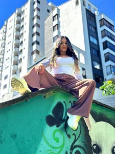 BiancaPierce Edge of the city Pic