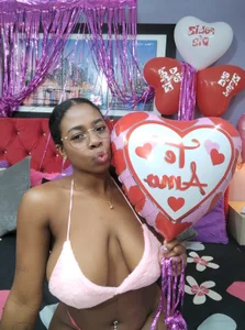 KatieGomez: Valentine's Day ( фото)