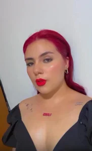 redbombom18 Public Pic 2