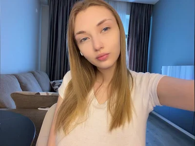AveryBerkson my natural beauty Pic 3