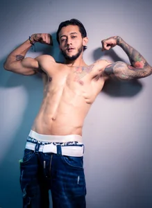 jonas_conor: HAPPY NEW YEAR🥵😈⭐✨ ( 3 фото)