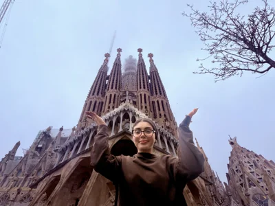 Being very happy for a walk🤍 de zui_lu  2 photos