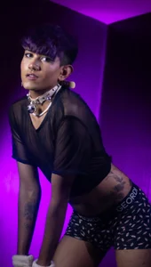 andrew_uwu_ kullanıcısının do you want to be my master? albümü -  2 fotoğraf