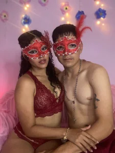 Thetoxicouple Public Kuva 2