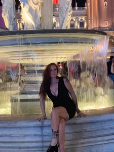 sexyred77713: Public ( 3 фото)