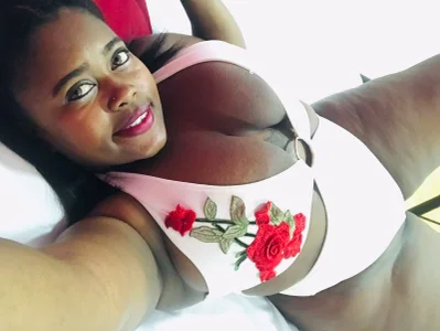 exotic_karmella Sexy girl Pic 3