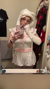 EmikoZephyr Public Pic 7