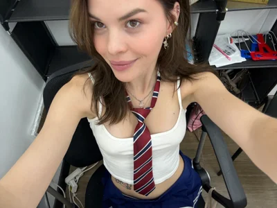 two in math od SMELLSEX  2 snímek