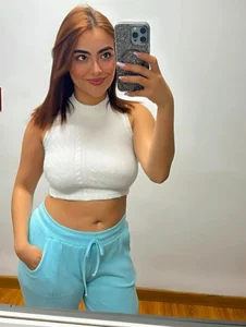 IsabellaaJoness Feeds Pic 2