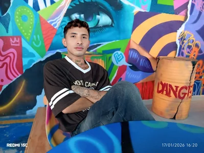 Public od Wall_ee-  3 snímek